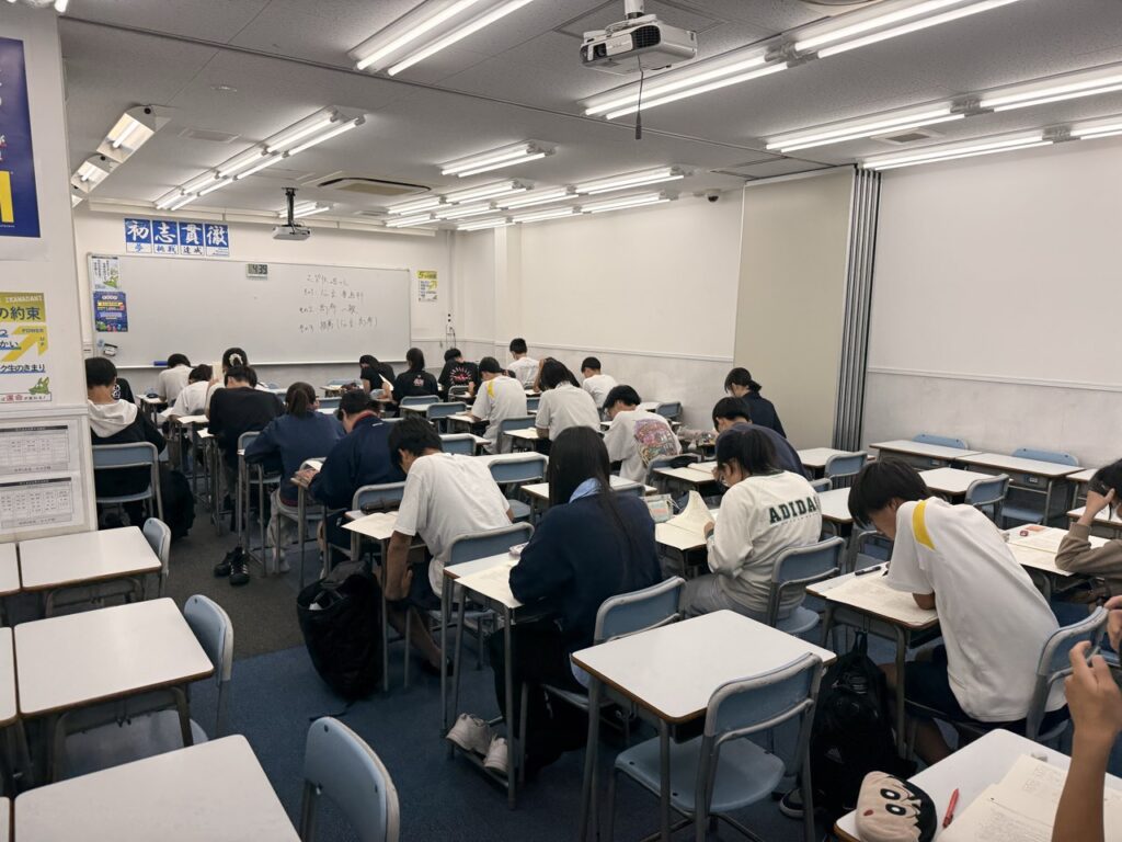 個別伊川谷校】中学3年生の進路指導 | エディック個別・創造学園個別